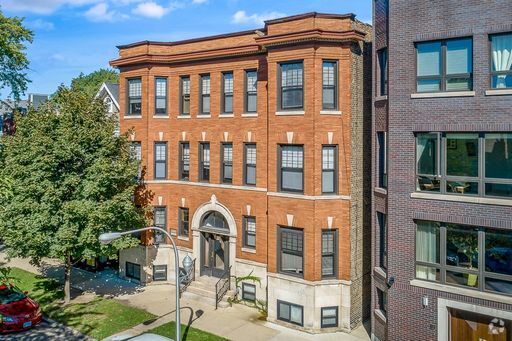 Building Photo - 3637 N Paulina St