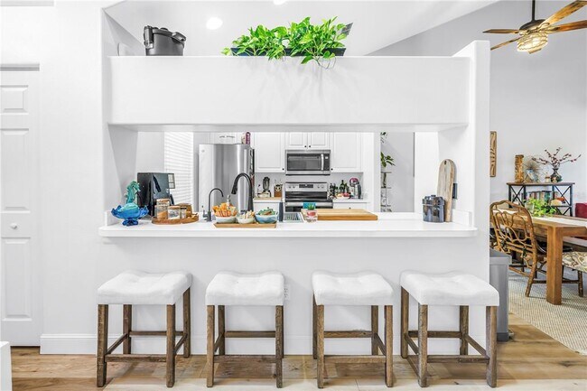 Building Photo - 8350 Wingate Dr