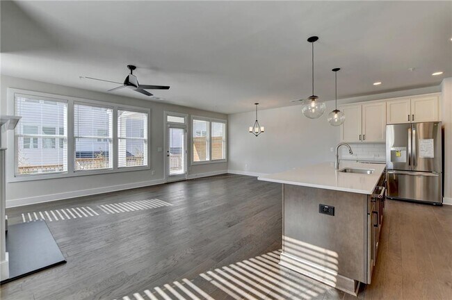 Building Photo - 1241 Waldon Xing