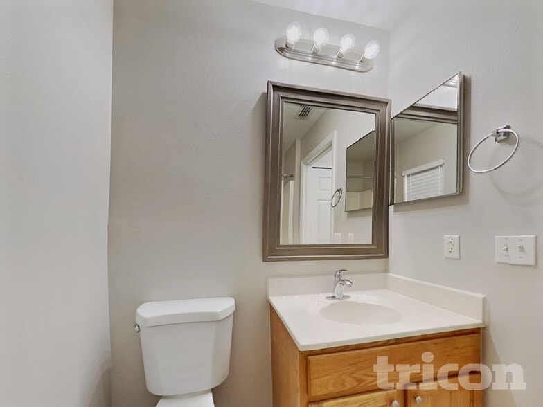 Building Photo - 508 Cloudcroft Dr