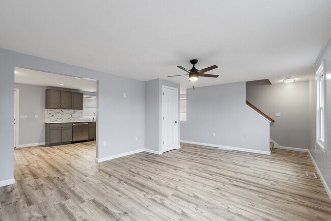 Building Photo - 4 Moran Ct