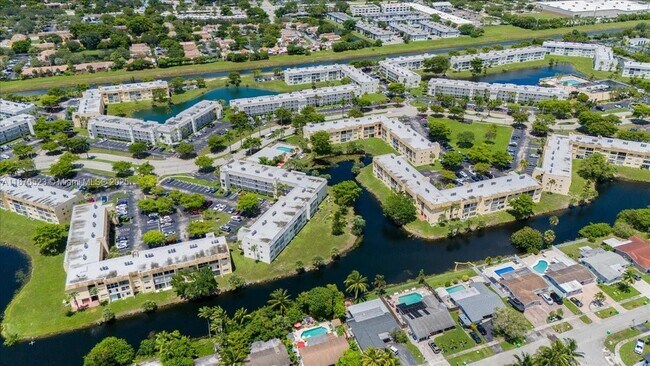 Building Photo - 8345 Sunrise Lakes Blvd