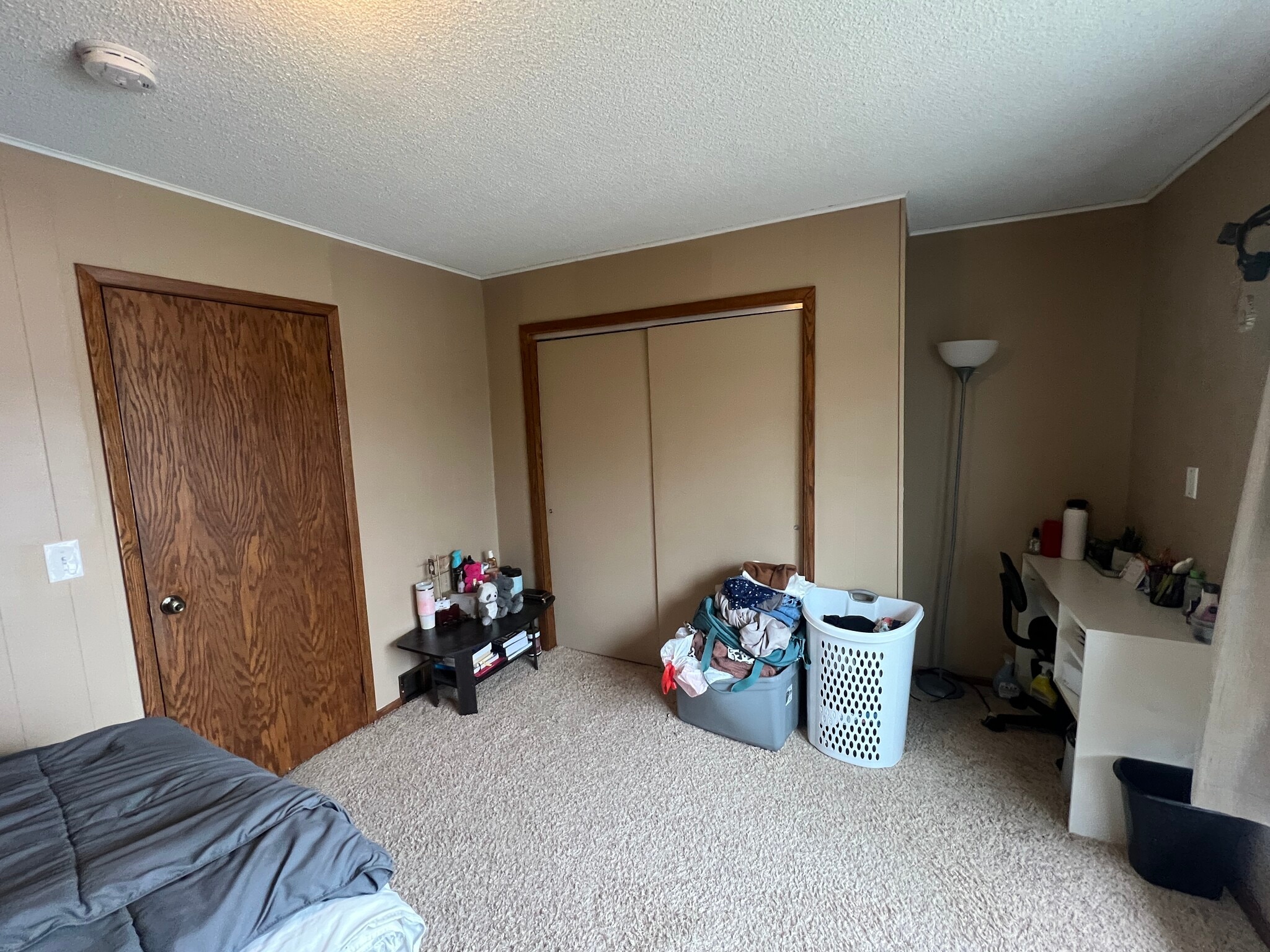 Building Photo - 136 14th St NE