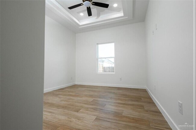 Building Photo - 1709 Providence Ave