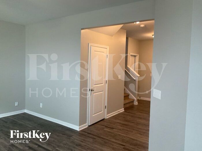 Building Photo - 2810 Curbstone Ln