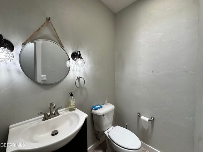 Building Photo - 13108 Round Ridge