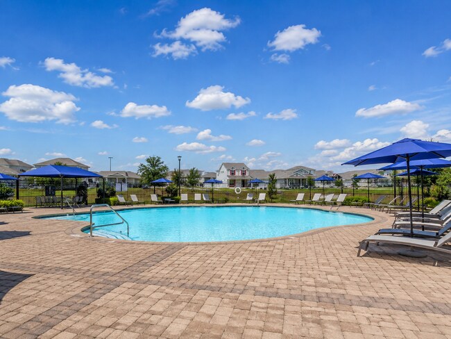 Building Photo - Experience modern & expansive living in this corner-lot 5Bedrooms/3.5Bath home at Ocala!