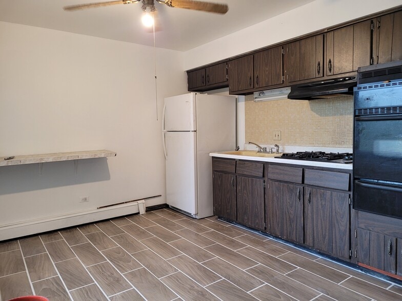 Building Photo - 1920 State St