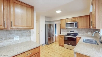 Building Photo - 23613 E Baintree Rd