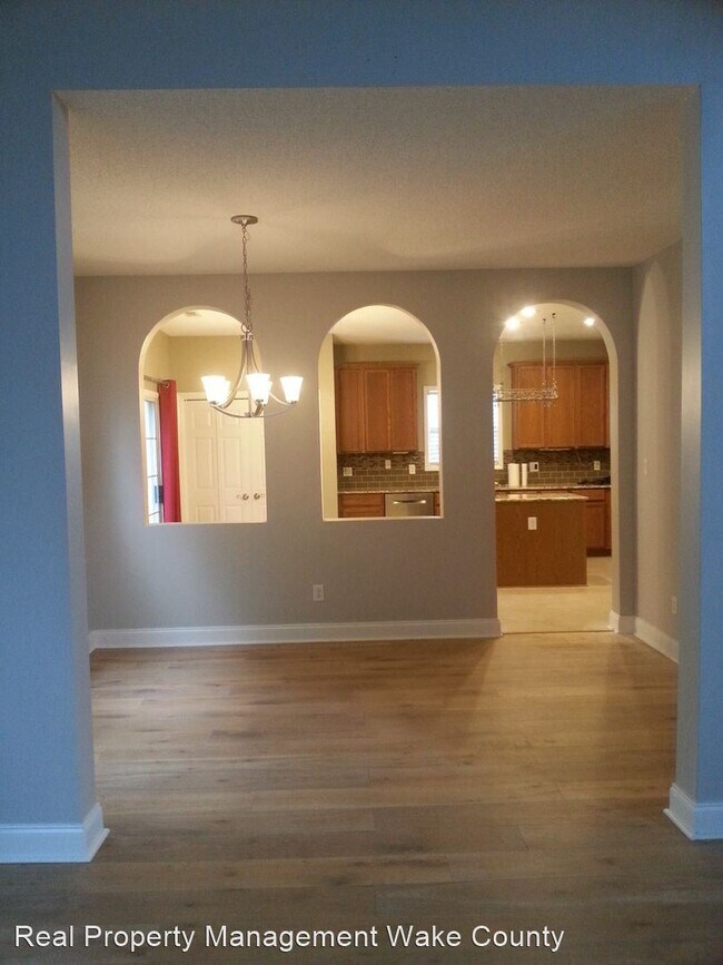 Building Photo - 3 br, 2.5 bath House - 8712 Blakehurst Drive