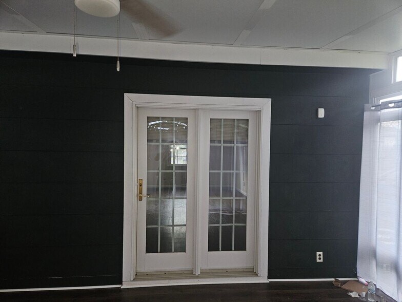 Building Photo - 206 Stevenson Ave
