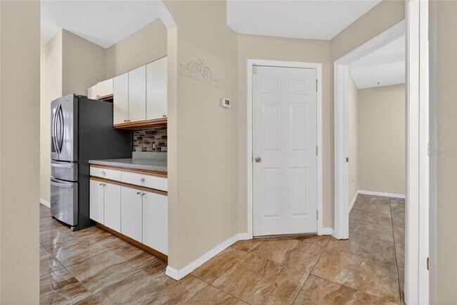 Building Photo - 156 Grand Canal Dr