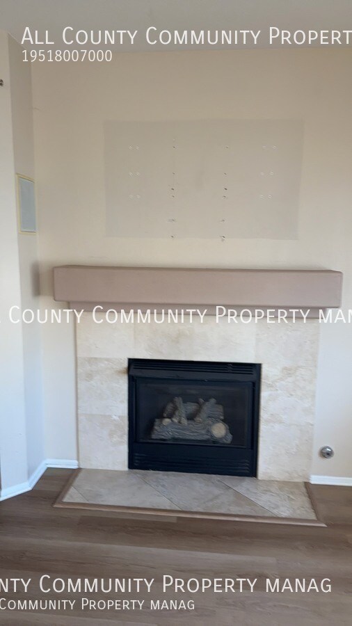 Building Photo - 42176 Chestnut Dr