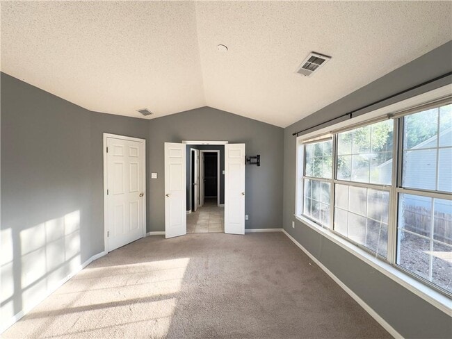 Building Photo - 11865 Carriage Park Ln