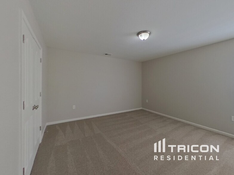 Building Photo - 6240 Stonefort Ct