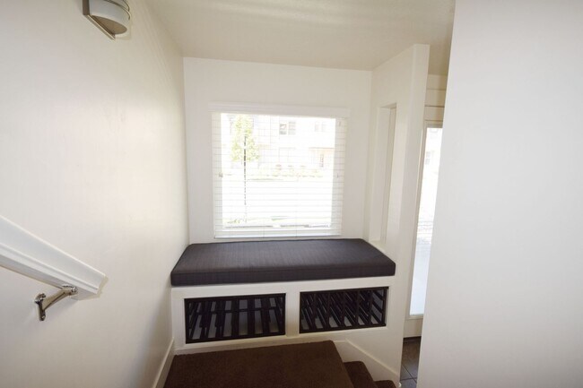 Building Photo - 4517 Daybreak Rim Way