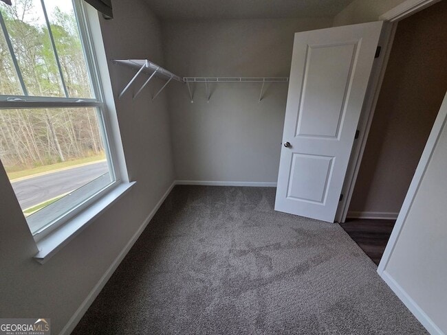 Building Photo - 167 Vly Oak Dr