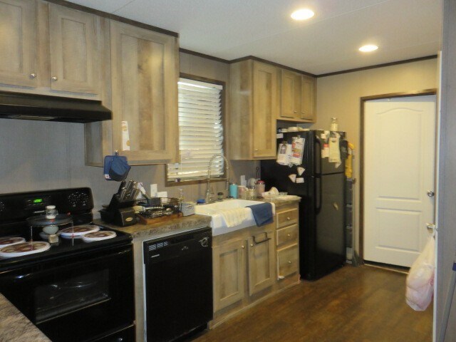 Building Photo - 12715 Aspen Dr