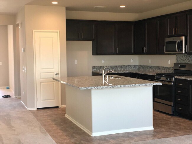 Building Photo - Like New Audie Murphy Ranch Home with Solar