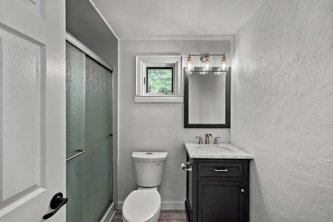 Building Photo - AVAILABLE AUGUST 1ST!! Gorgeous 3 BEDROOM ...