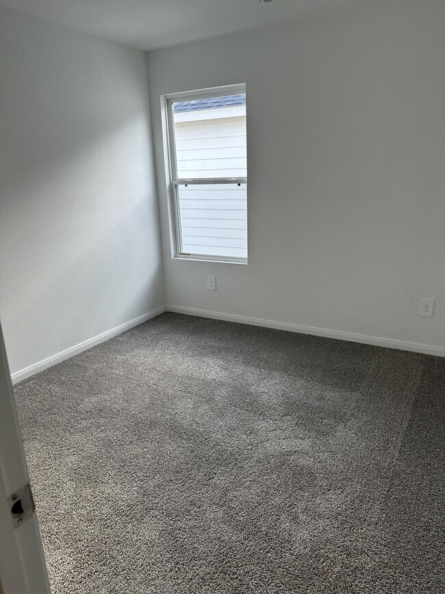 Building Photo - 16783 N Marie Vlg Dr