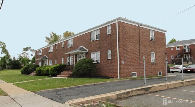 Building Photo - 250 Penn Ave