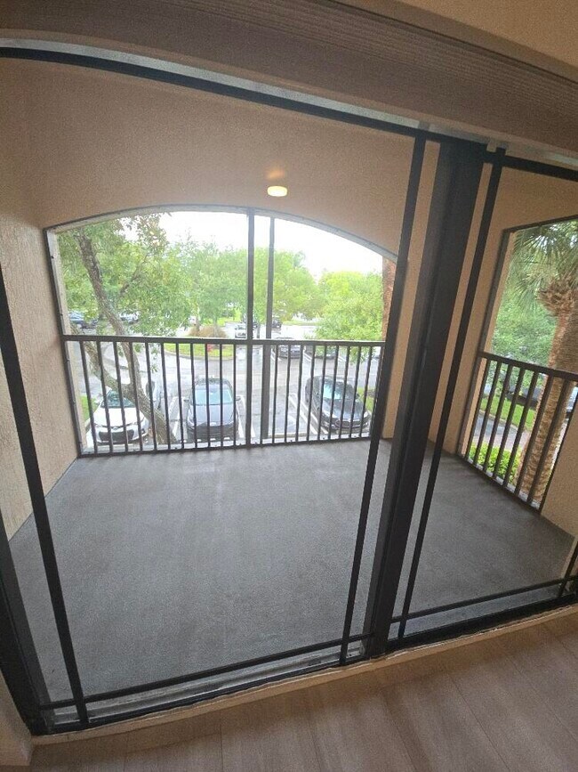 Building Photo - 2807 Veronia Dr