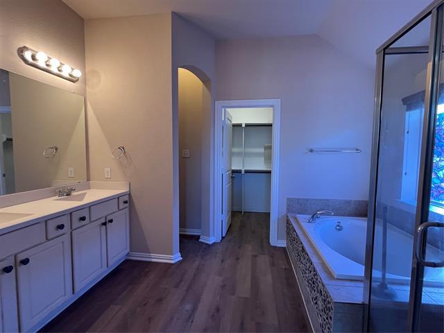 Building Photo - 1409 Toucan Dr