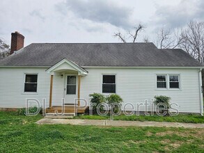 Building Photo - 816 Andrew Johnson Hwy