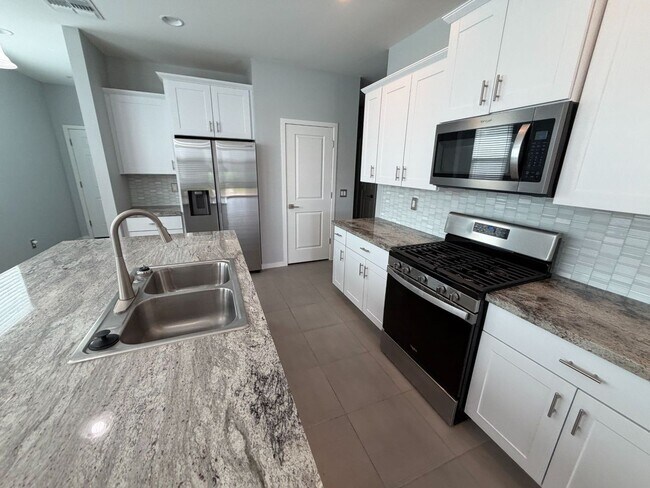 Building Photo - 3673 E Sandoval Dr