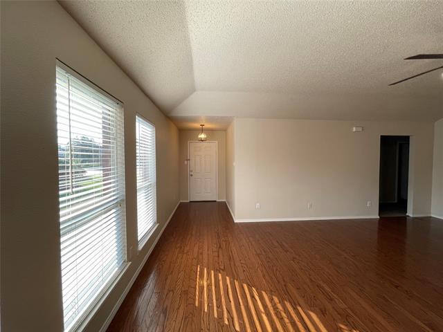 Building Photo - 9801 Nixon Dr