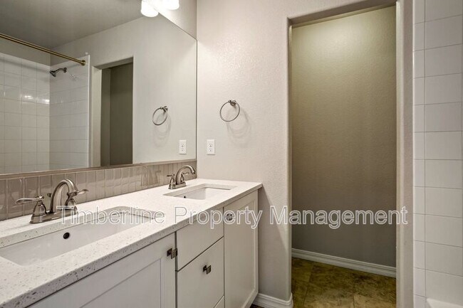Building Photo - 10056 Edgemont Ranch Ln