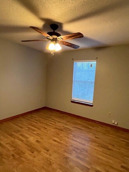 Building Photo - 3220 N 8th St