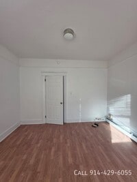 Building Photo - 622 Agar St