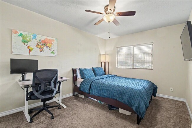 Building Photo - Walk to Balboa Park from This Beautiful Golden Hill Condo with Two Side-by-Side Parking Spaces