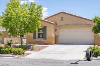 Building Photo - 10633 Foggy Glen Ave