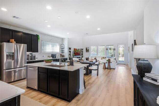 Building Photo - 638 Paisley Harbor Ct