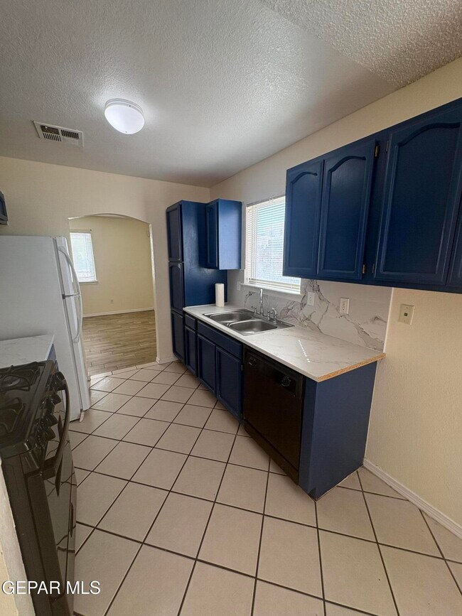 Building Photo - 2333 Hannah Leigh St