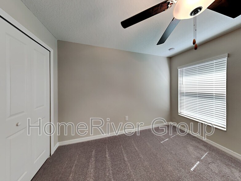 Building Photo - 10326 Scarlet Skimmer Dr