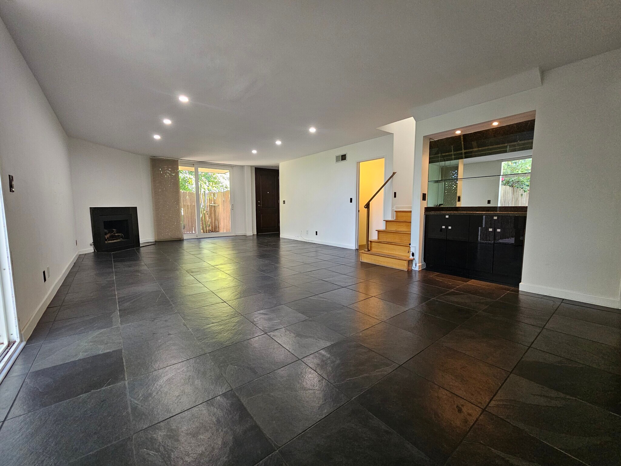 Building Photo - 4836 Balboa Ave