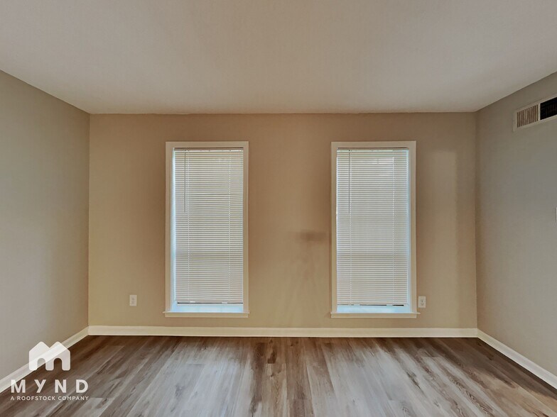 Building Photo - 6082 Belle Grove Cove N