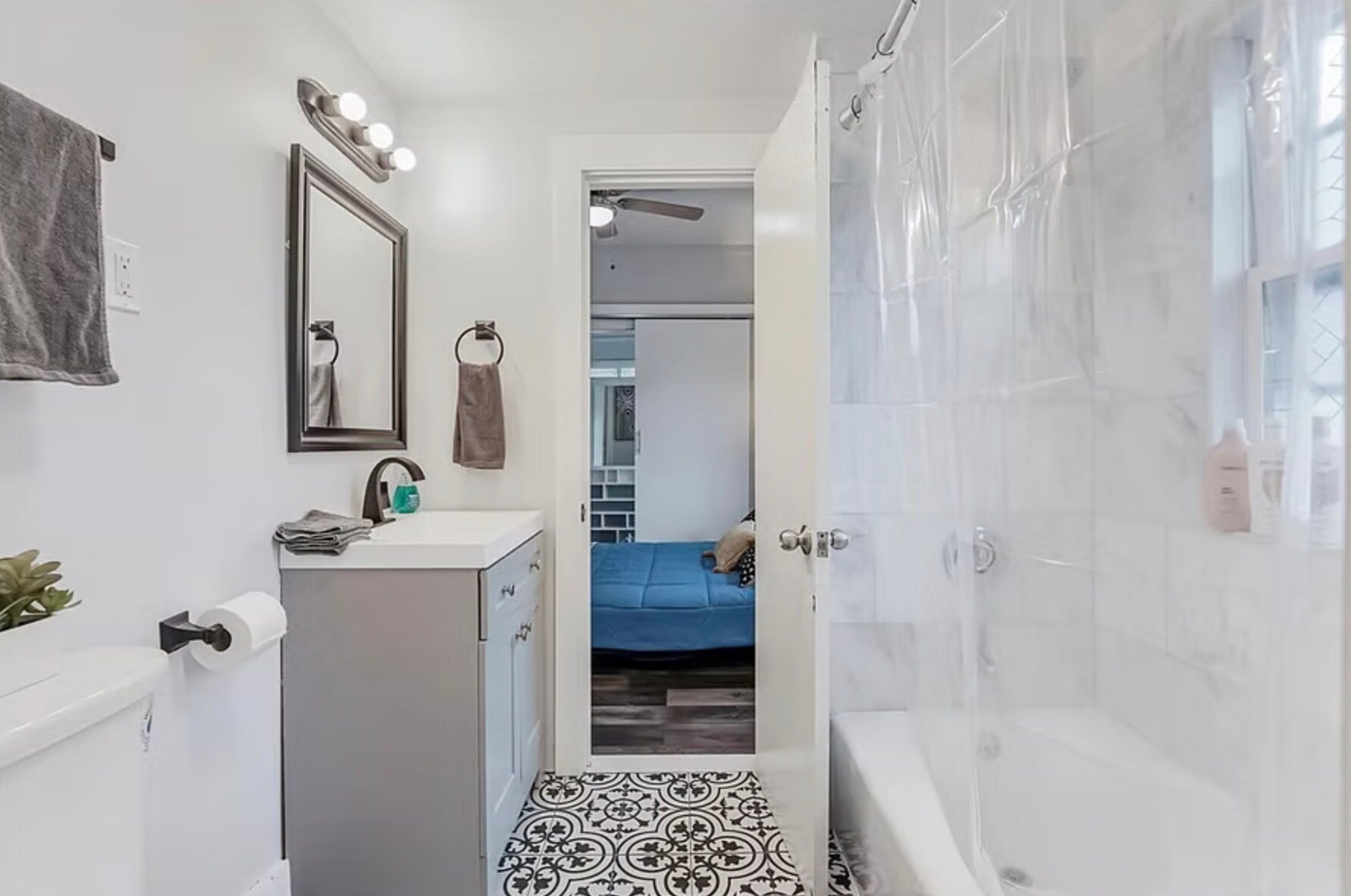 Building Photo - 67 Curtis Rd