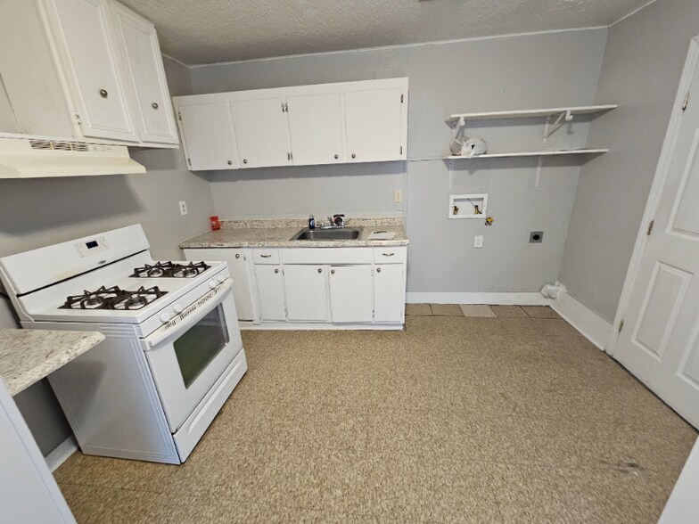 Building Photo - 506 Orchid Dr