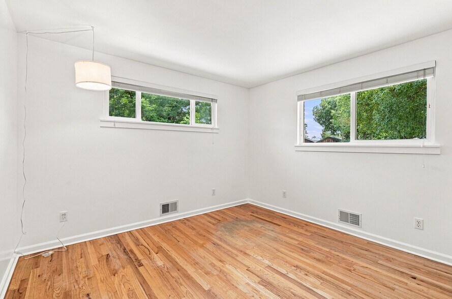 Building Photo - 6685 W 25th Ln