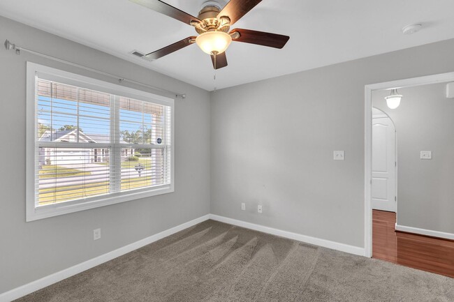 Building Photo - 3 Bedroom Ranch in Oyster Landing