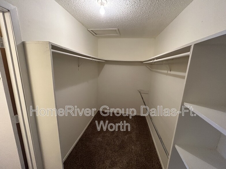 Building Photo - 616 Taylor Ct
