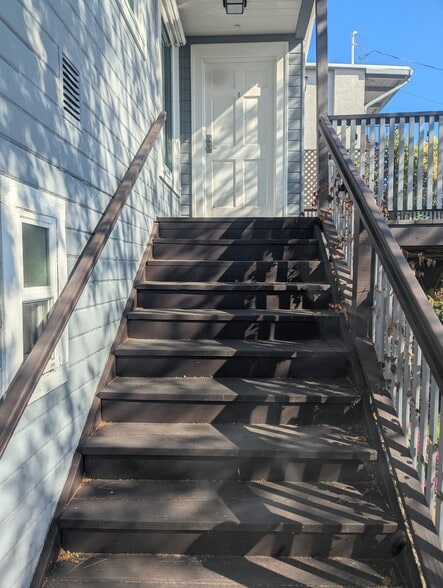 stairs to front door - 16650 Rolando Ave