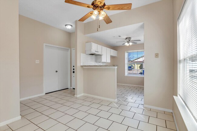 Building Photo - 20235 Apache Gardens Ln