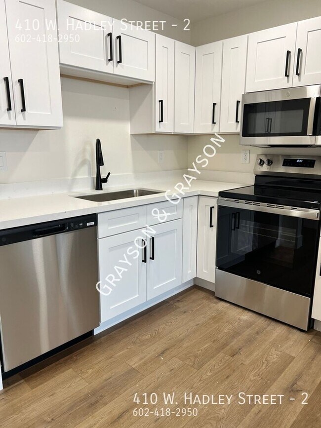 Building Photo - 410 W Hadley St