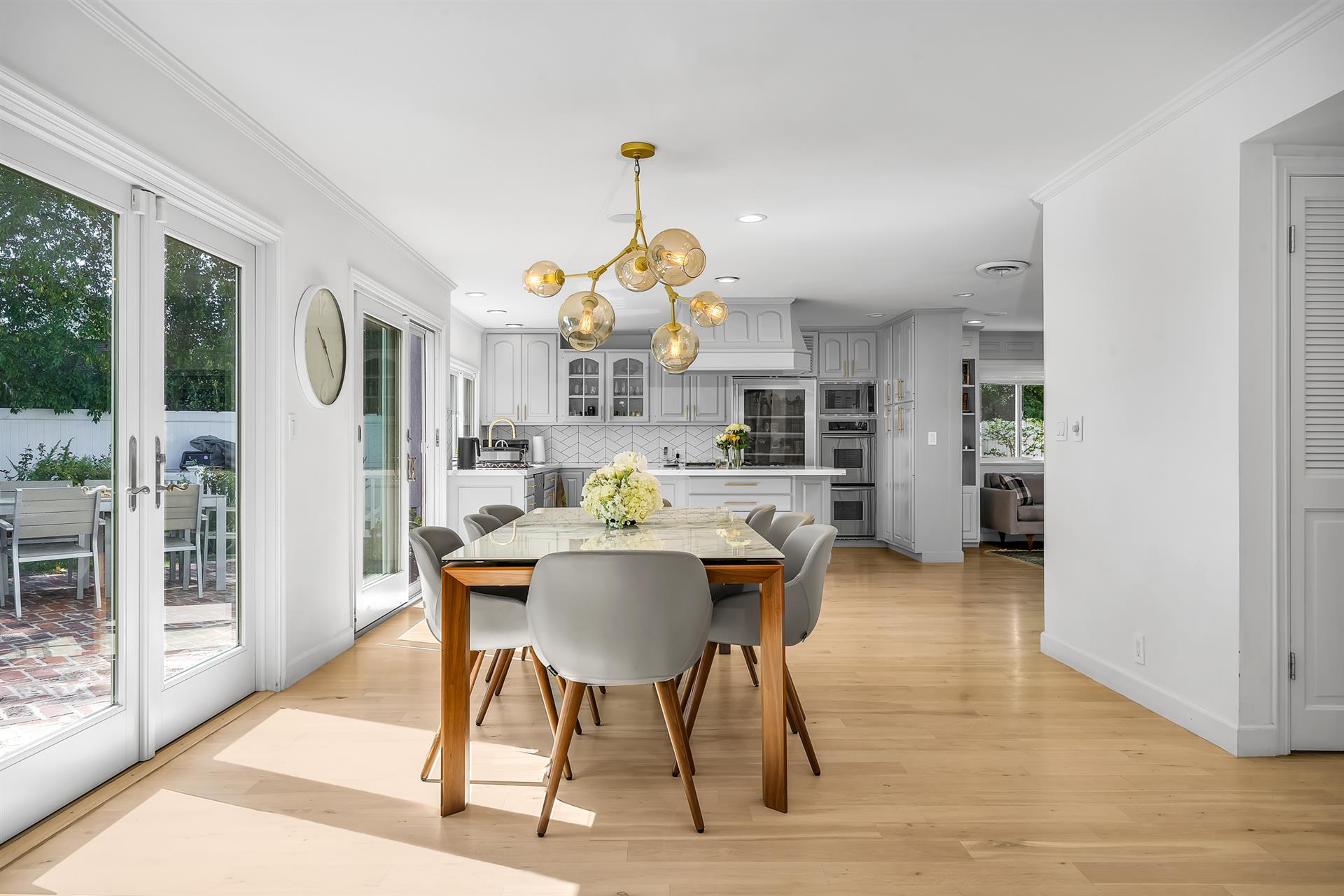 Building Photo - 2324 Banyan Dr